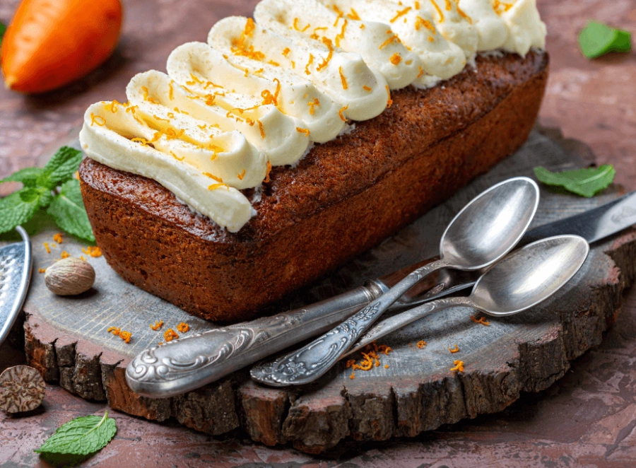 Carrot cake with cream cheese topping